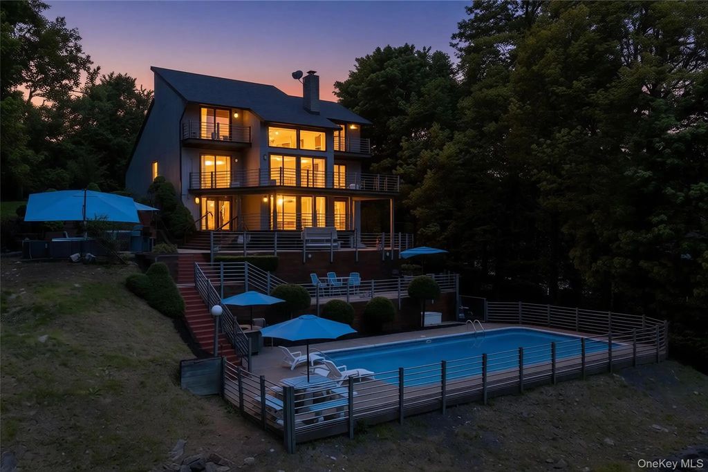 26 Mandy Lane, Washingtonville