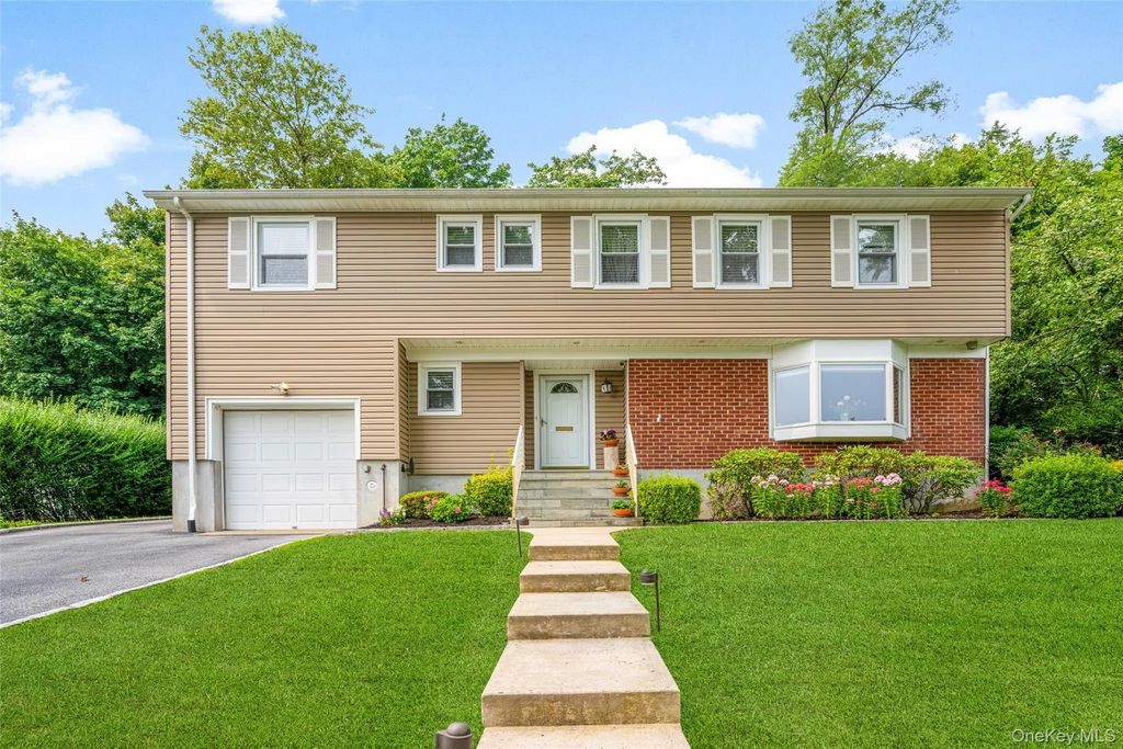 5 Oakridge Road, White Plains