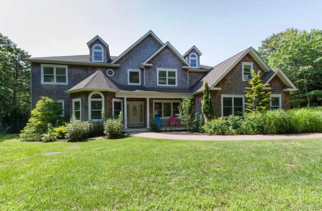 155 Chardonnay Drive, East Quogue