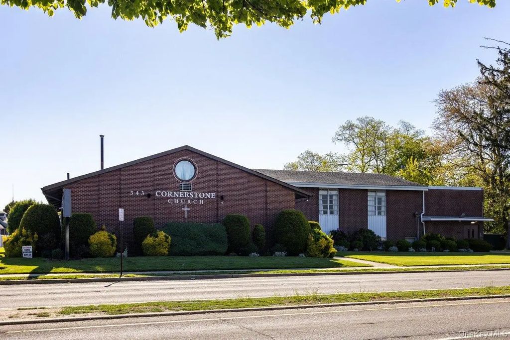 343 Jerusalem Avenue, Hicksville