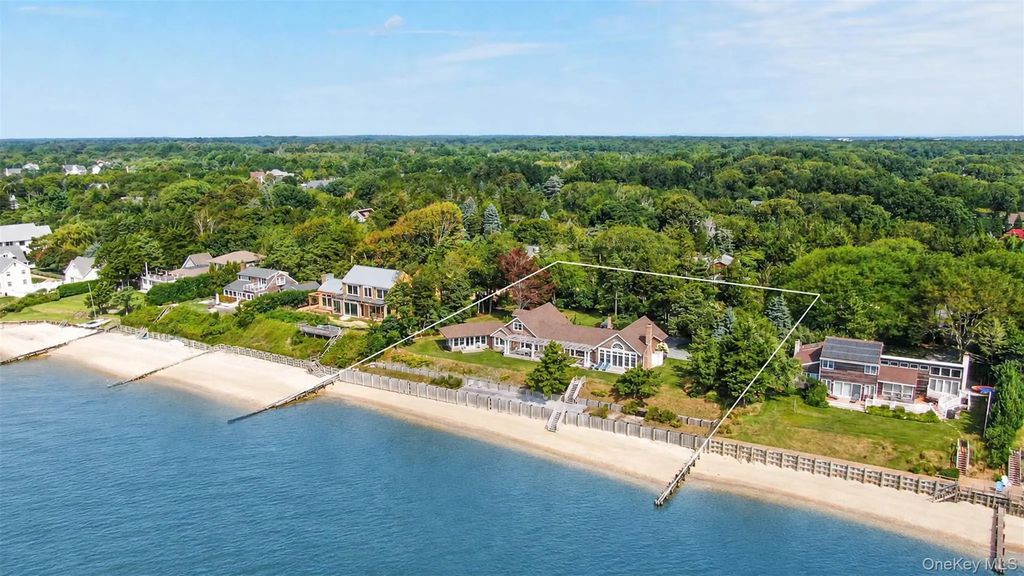 920 Cedar Point Drive E, Southold