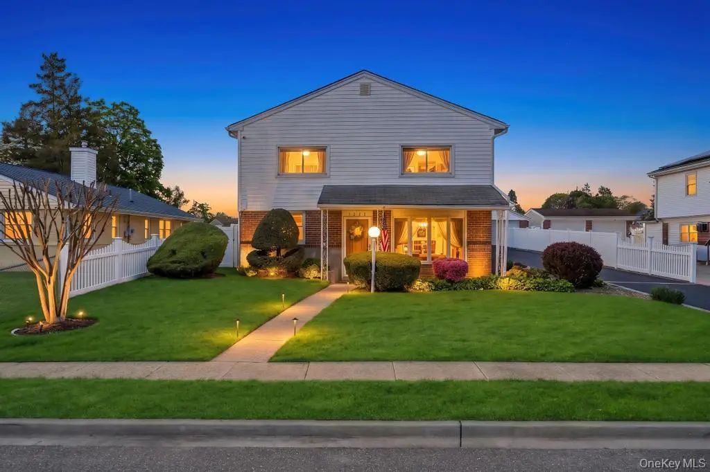 2625 Cypress Avenue, East Meadow