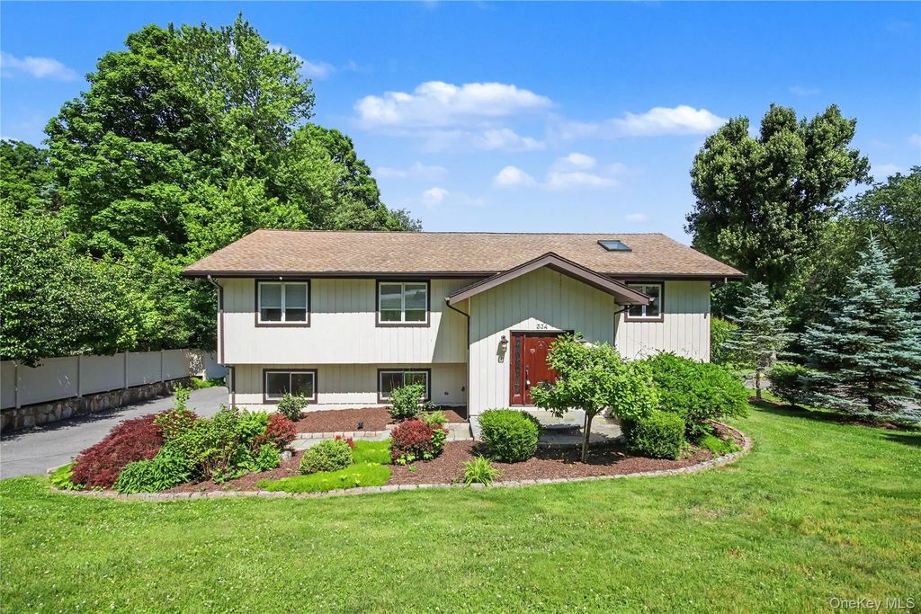 334 Lovell Street, Mahopac