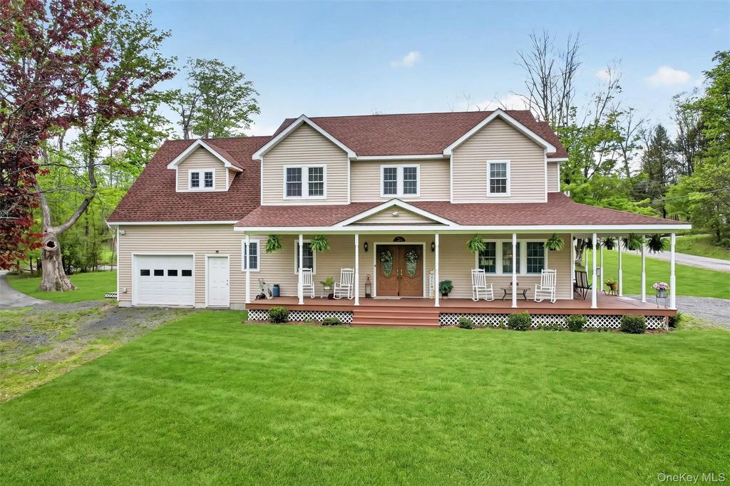 5 Decker Drive, Middletown
