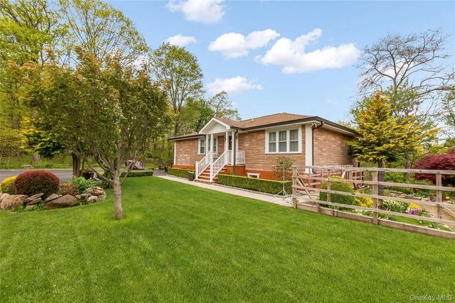 153 Kentview Drive, Carmel
