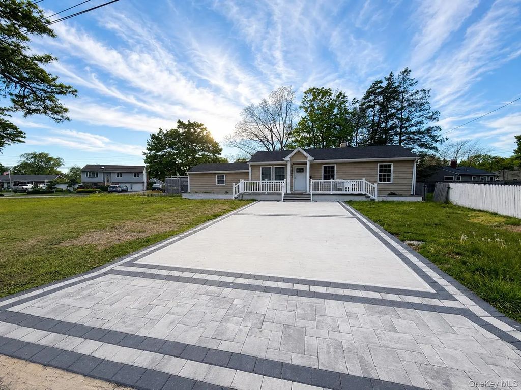 1013 Merriam Road, Bay Shore
