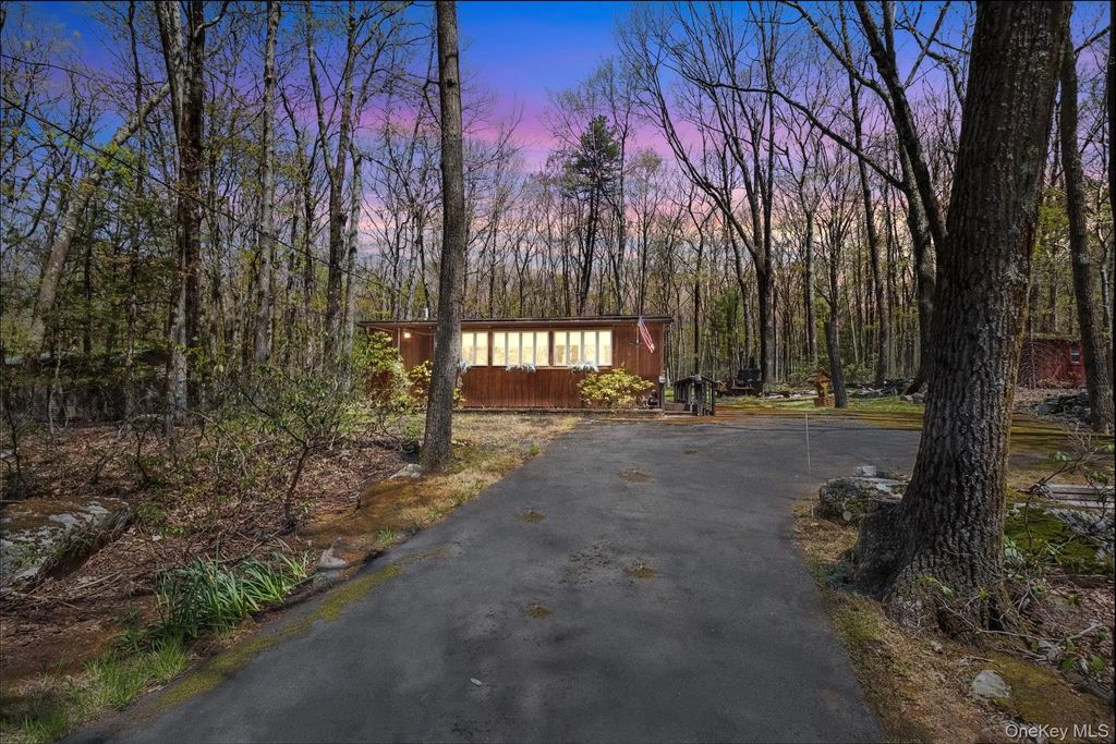 25 Canal Road, Wurtsboro