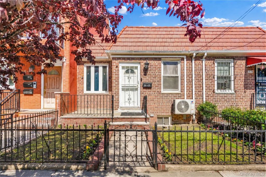 25-22 45th Street # 1, Astoria