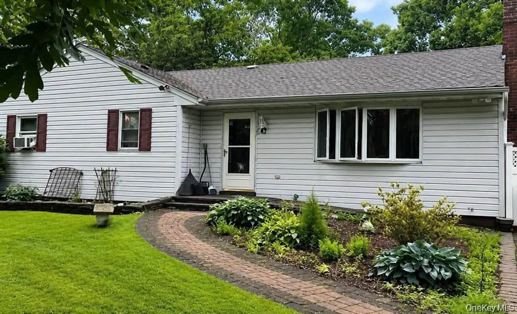 43 Morris Avenue, Patchogue