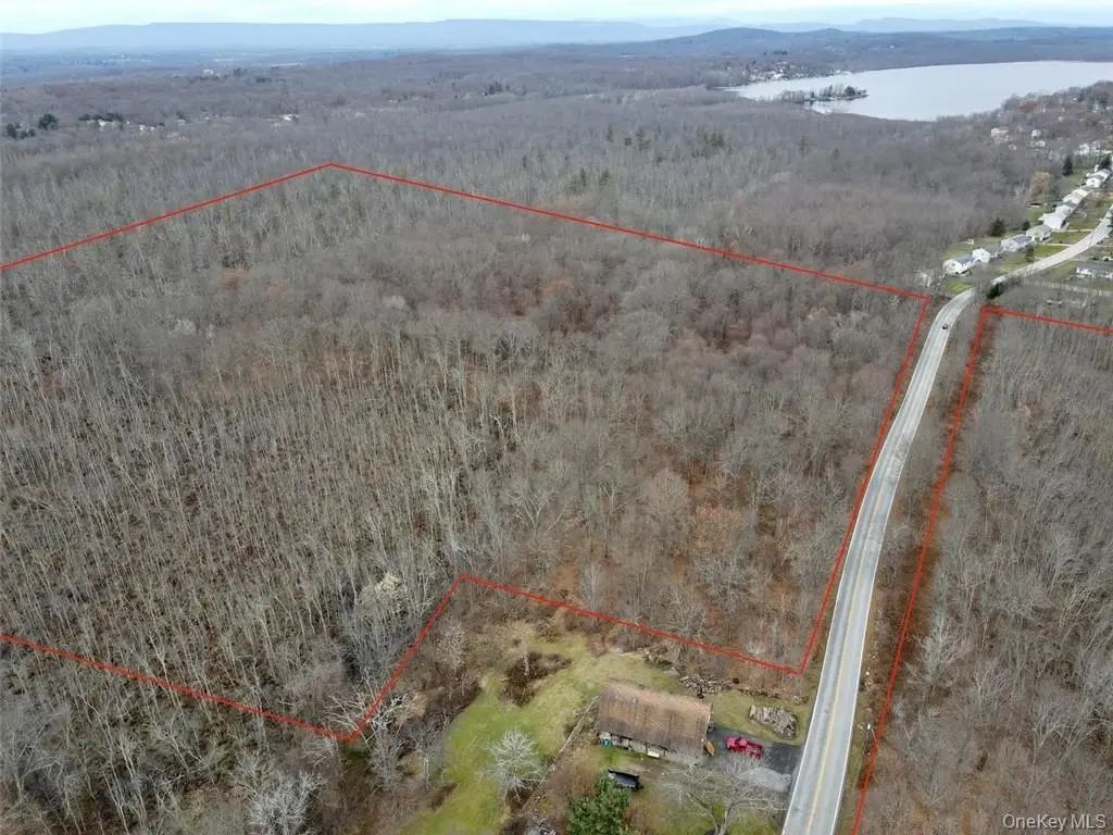 Lakeside Road, Newburgh