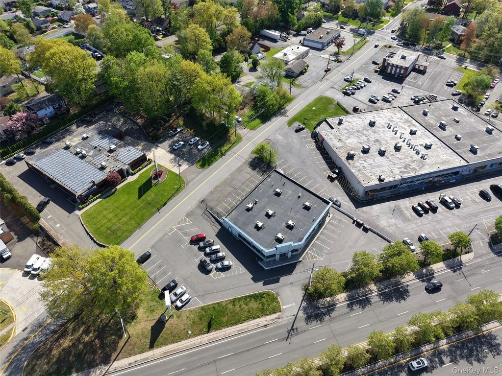 123 E Route 59, Nanuet