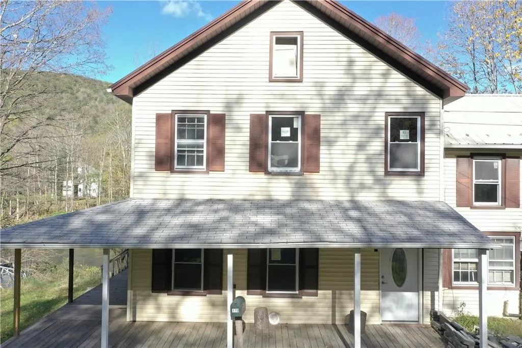 170 Cooks Falls Store Road, Roscoe