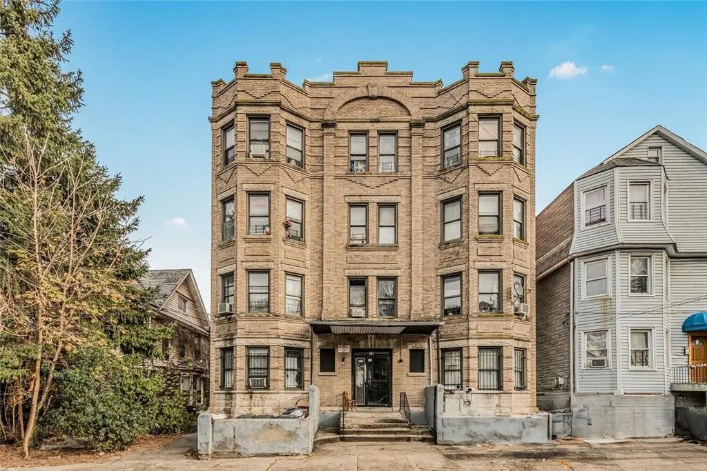 70 Saratoga Avenue, Yonkers