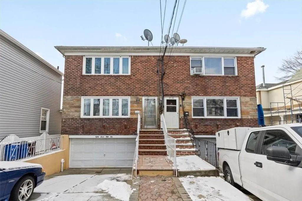 8754 110th Street, Richmond Hill
