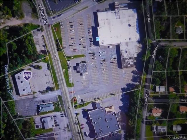 77 N Plank Road, Newburgh