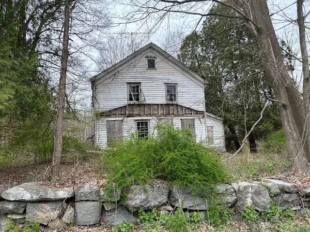 149 Dixon Road, Carmel