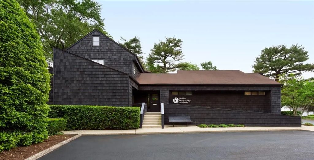57 N Middletown Road, Nanuet