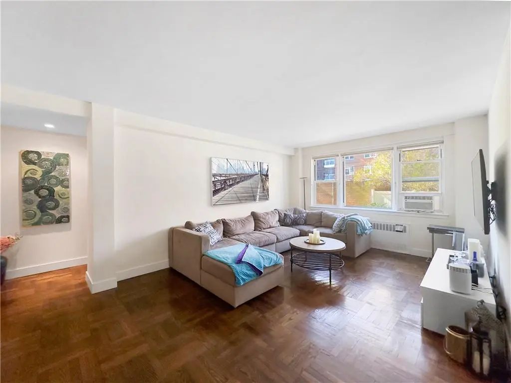 3725 Henry Hudson Parkway # 2fg, Bronx