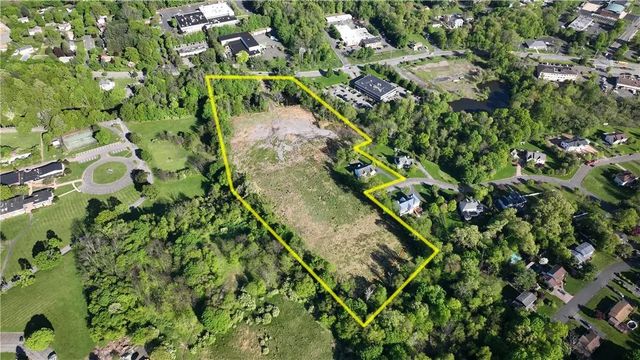 711 Chestnut Ridge Road, Spring Valley