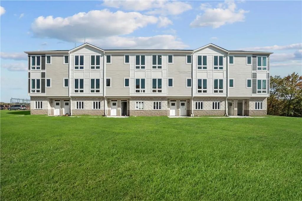 530 W Broadway, Monticello