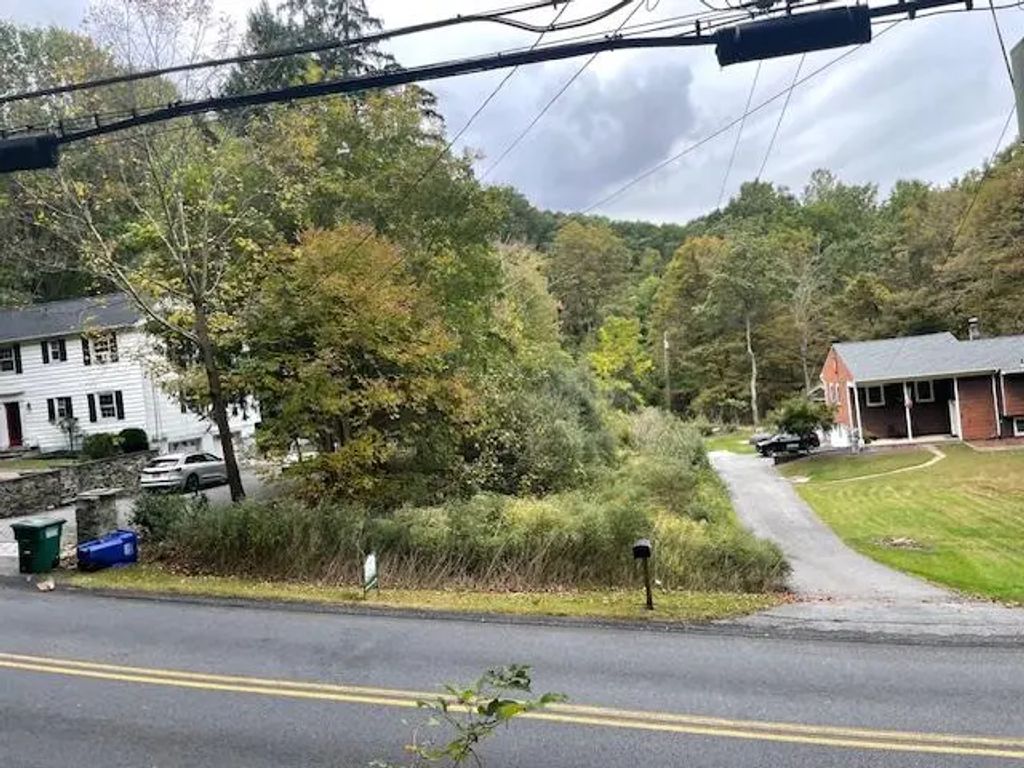 213 Drewville Road, Carmel