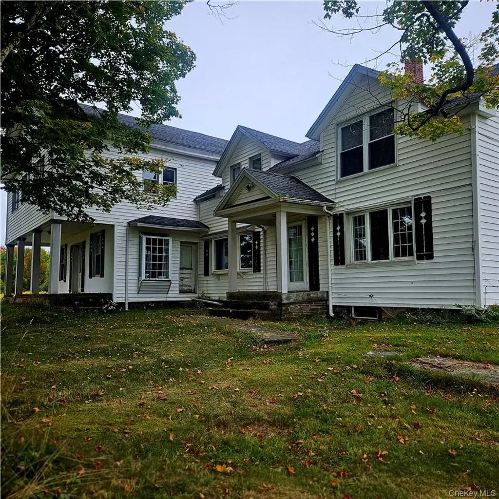 301 & 305 Hust, Jeffersonville