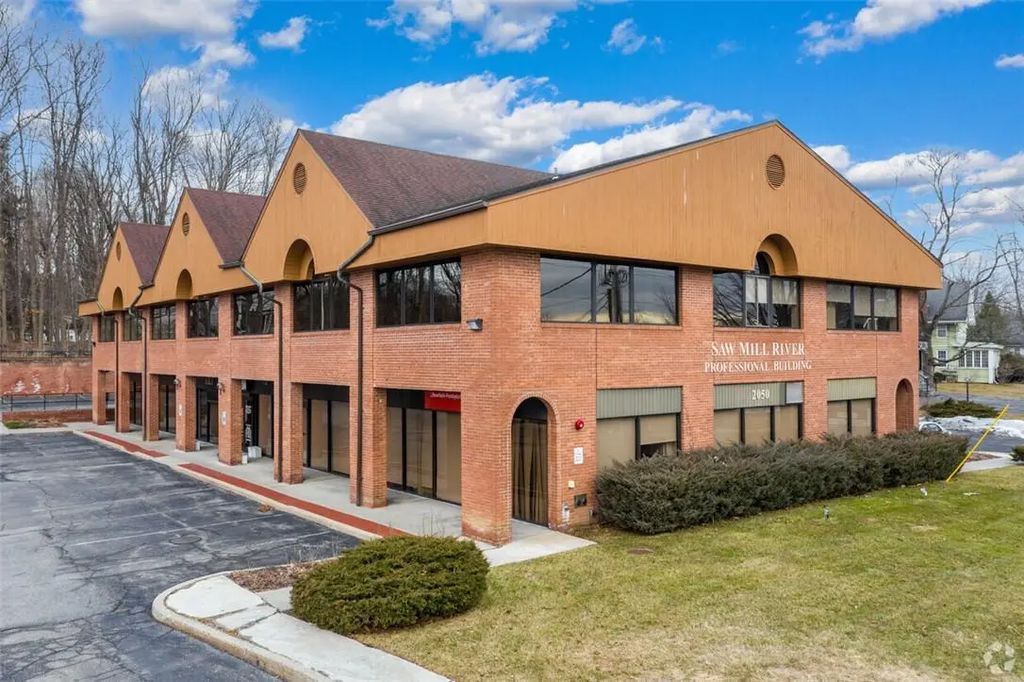 2048 Saw Mill River Road, Yorktown Heights