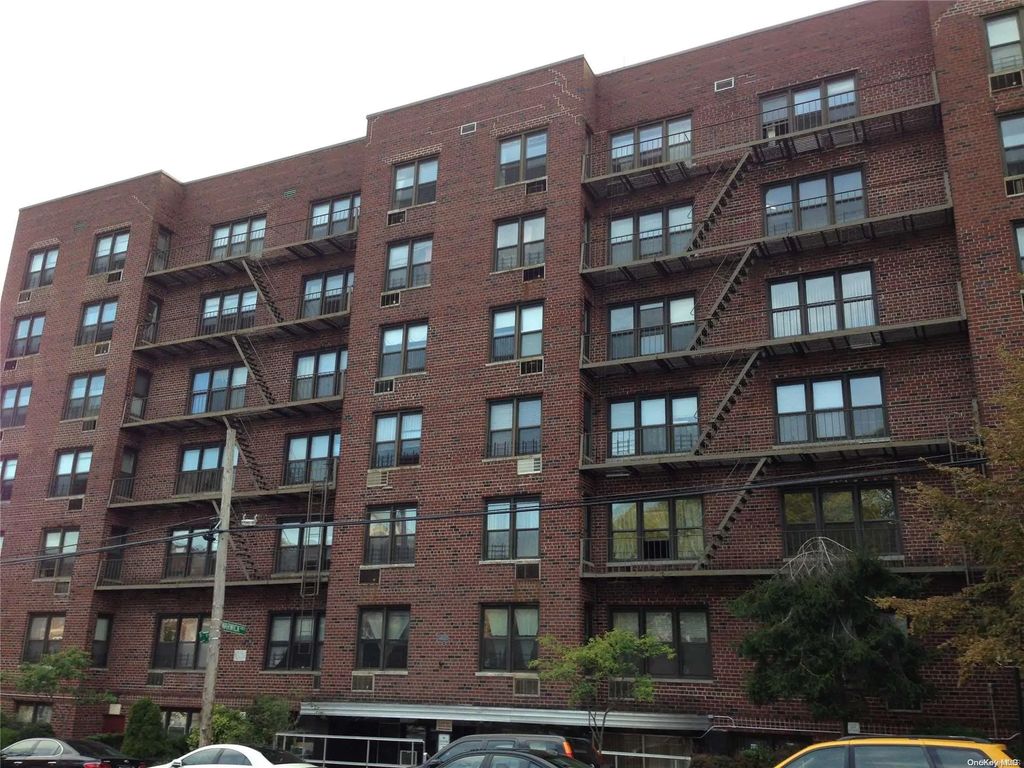 87-70 173rd Street # 5g, Jamaica