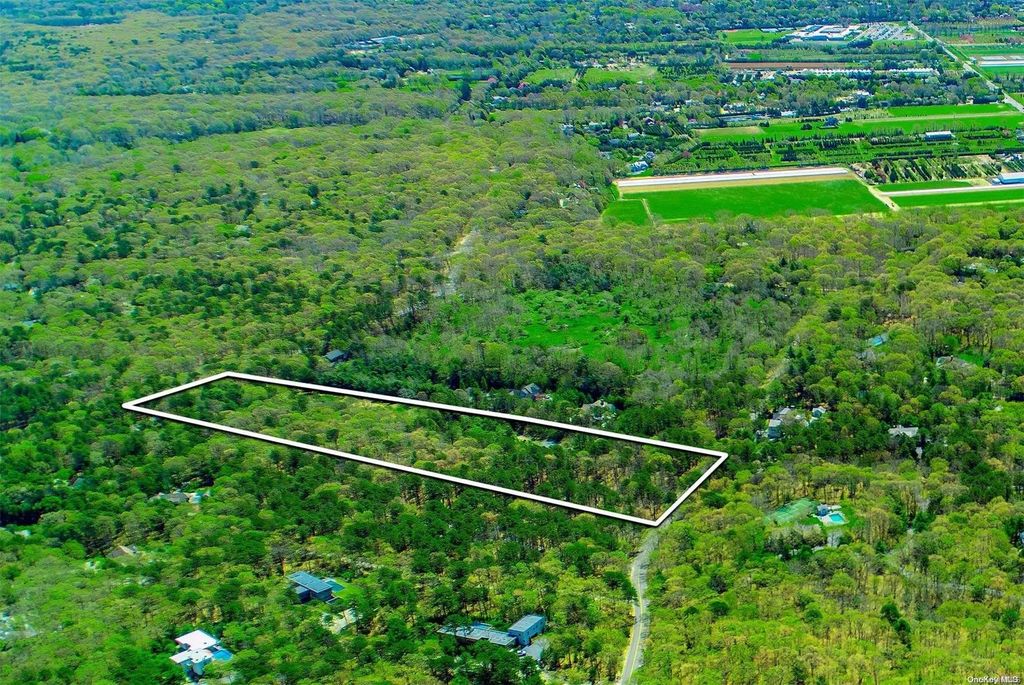 199 Bull Path, East Hampton