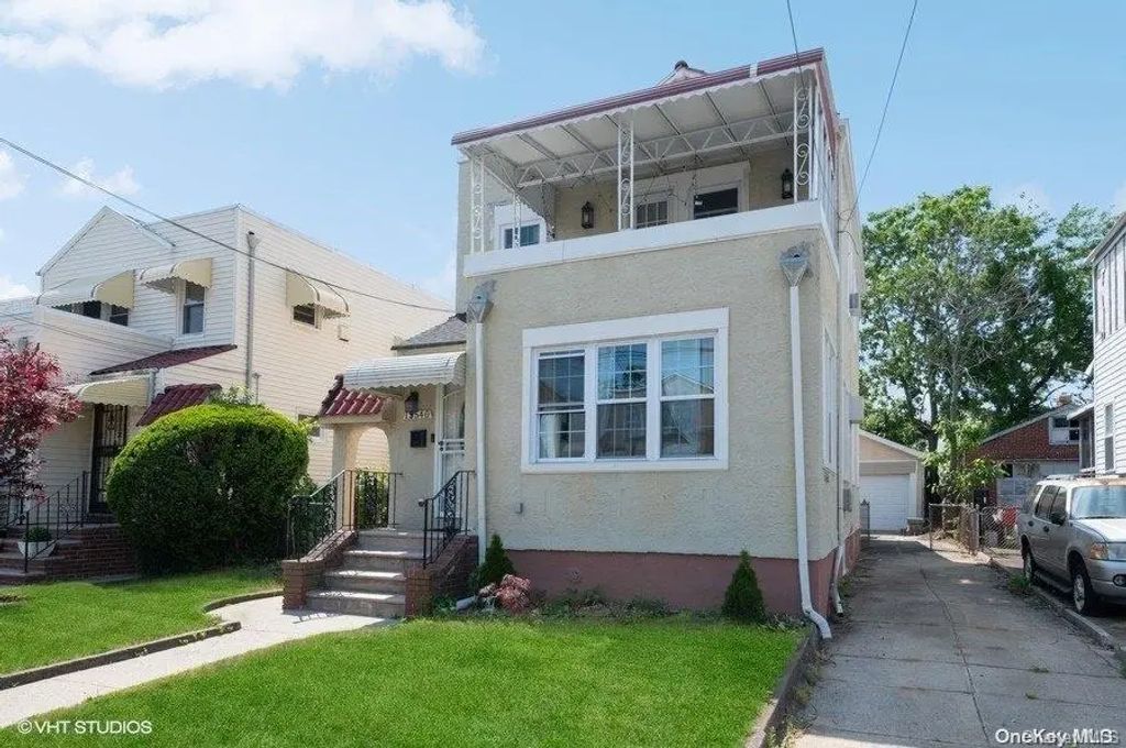 135-40 232nd Street, Laurelton