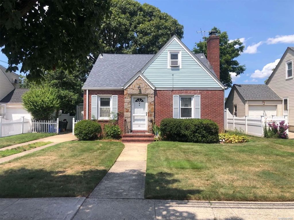 815 Grand Terrace Avenue, North Baldwin