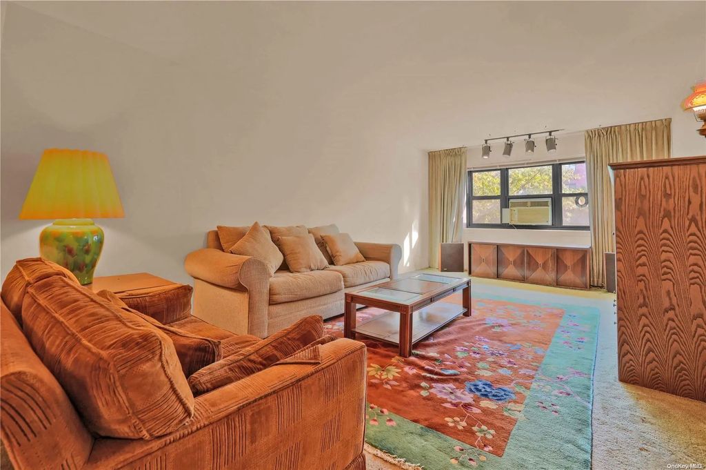 138-25 31 Drive # 2e, Flushing