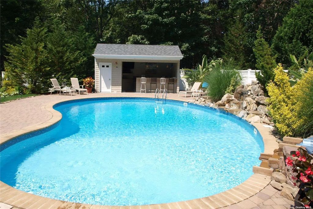 355 Windjammer Drive, Southold