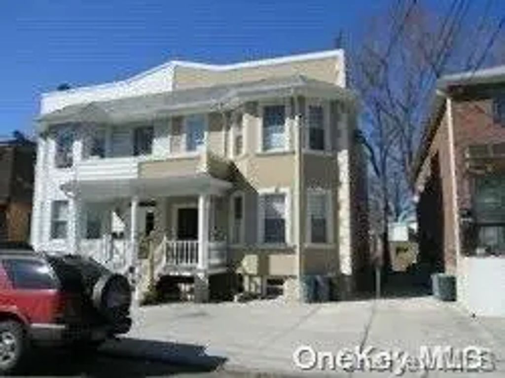 18-28 121 Street, College Point
