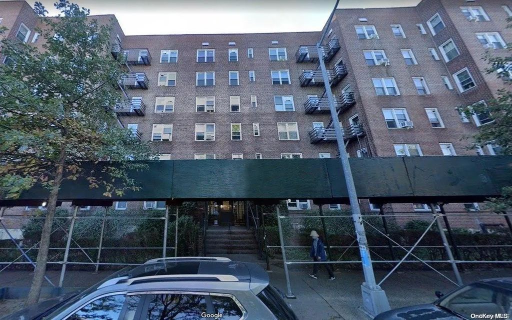 42-40 Bowne Street # 6f, Flushing