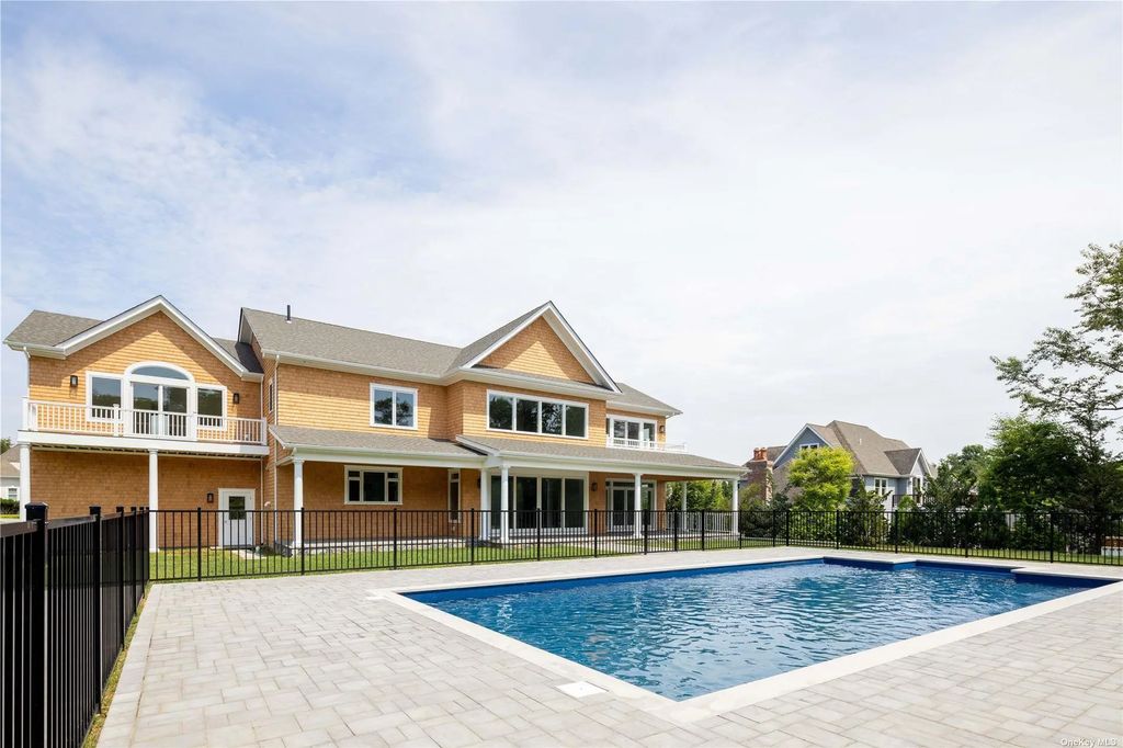 150 N Hillcrest Drive, Orient
