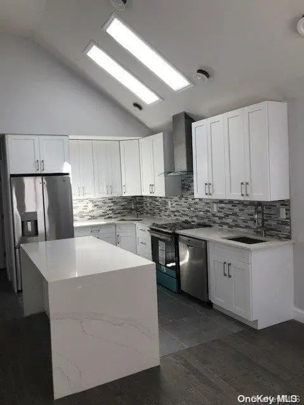 3 Williams Court, Far Rockaway