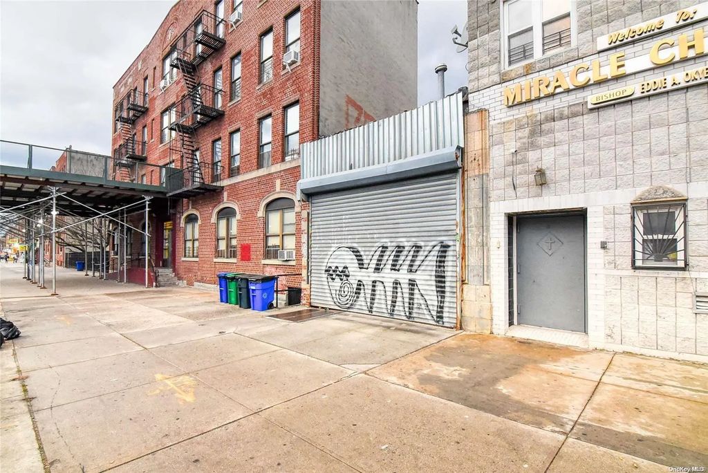 1485 Saint Johns Place, Brooklyn