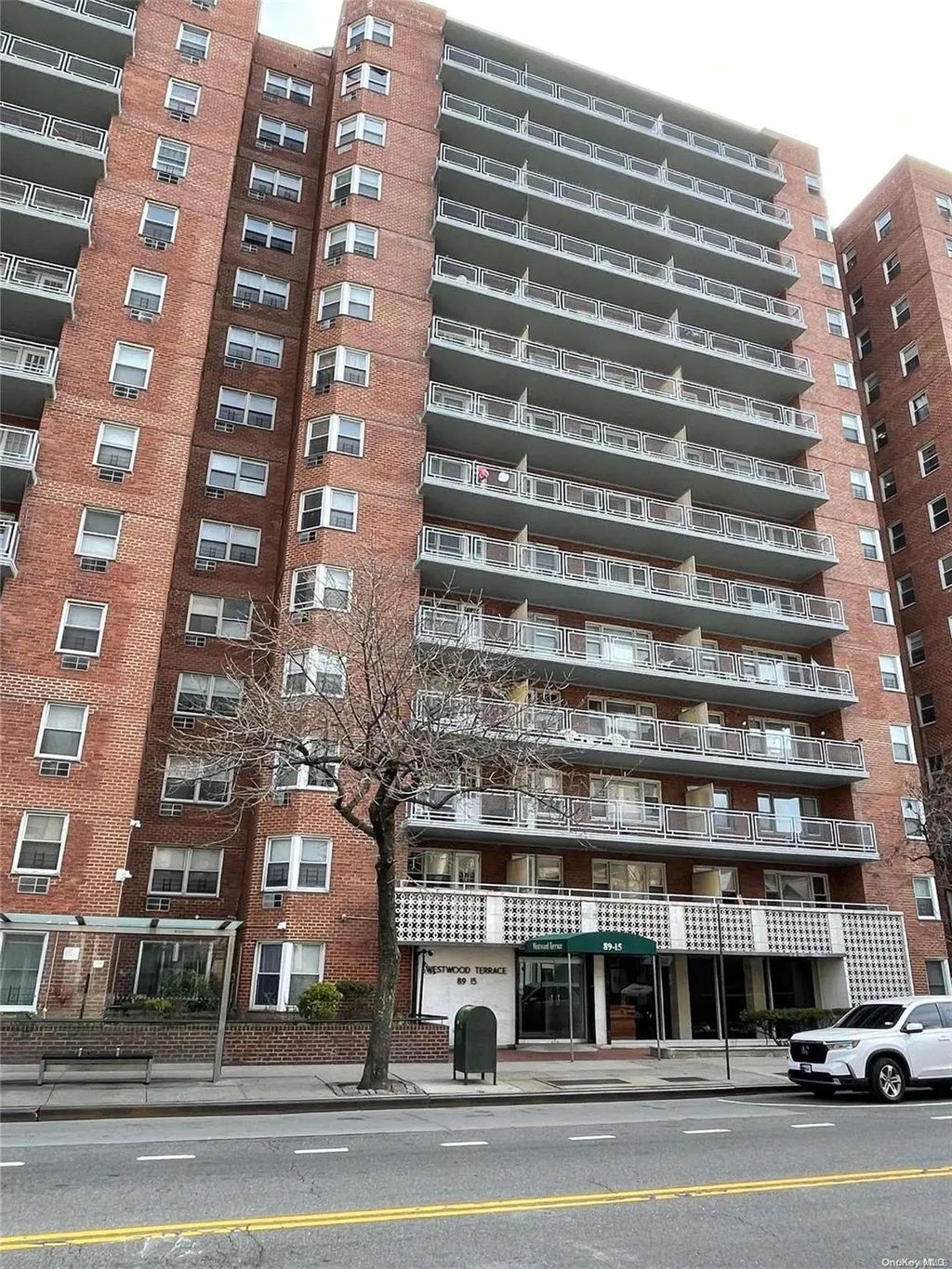89-15 Parsons Boulevard # 11p, Jamaica