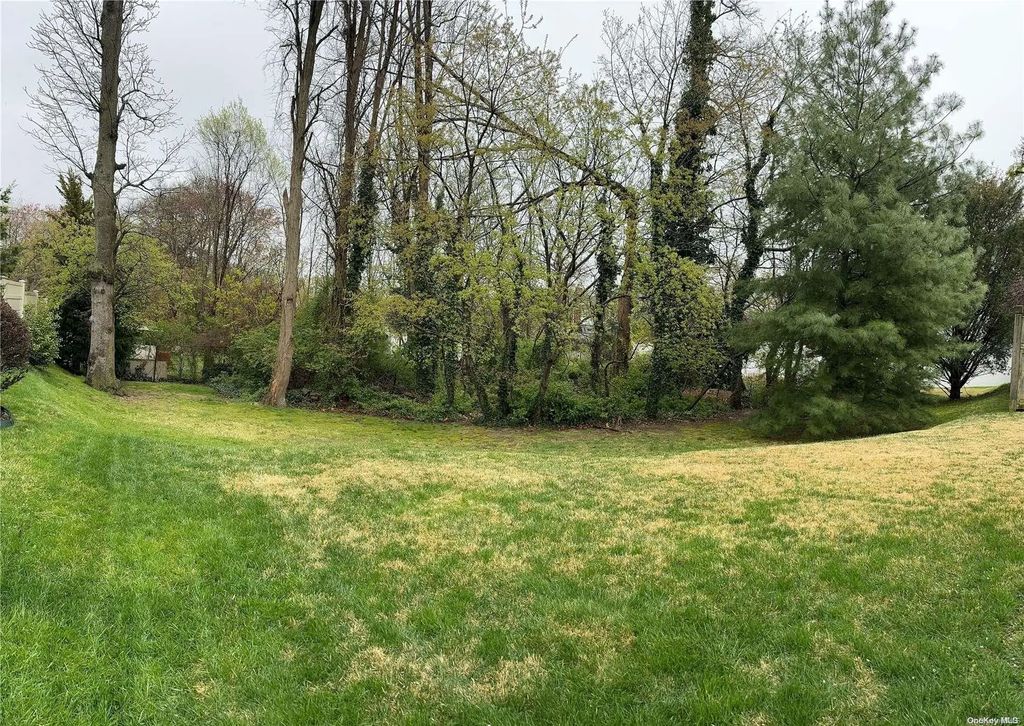 159a Copiague Place, Copiague