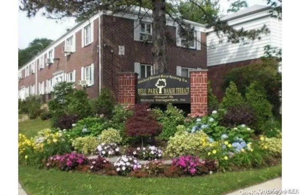 226-37 Manor Road # 2714, Bellerose Manor