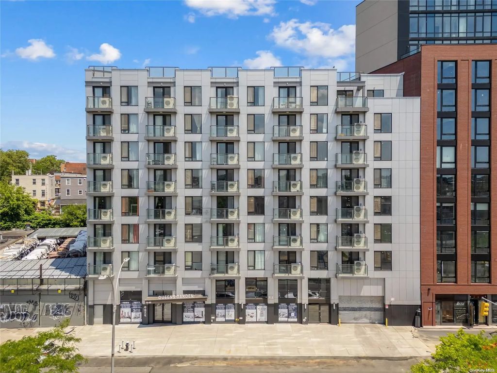 70-65 Queens Boulevard # 1a, Woodside