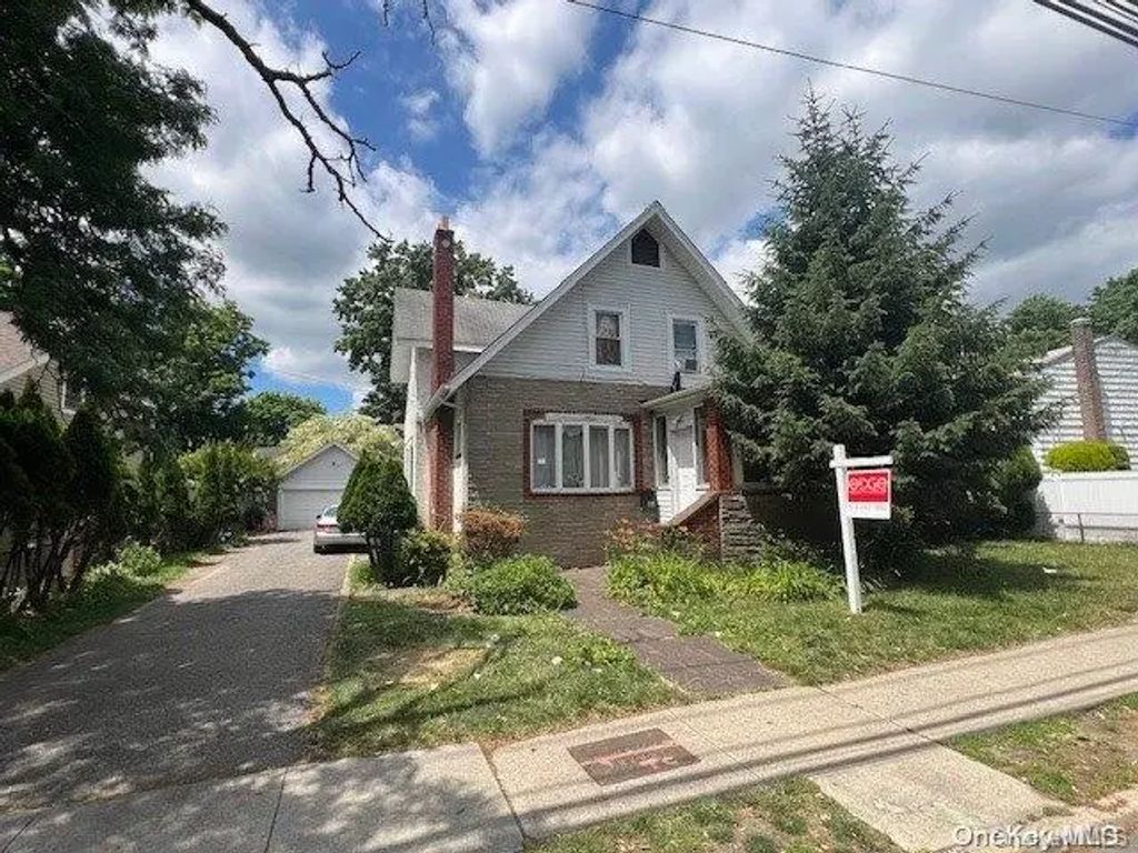 1420 Grand Avenue, North Baldwin