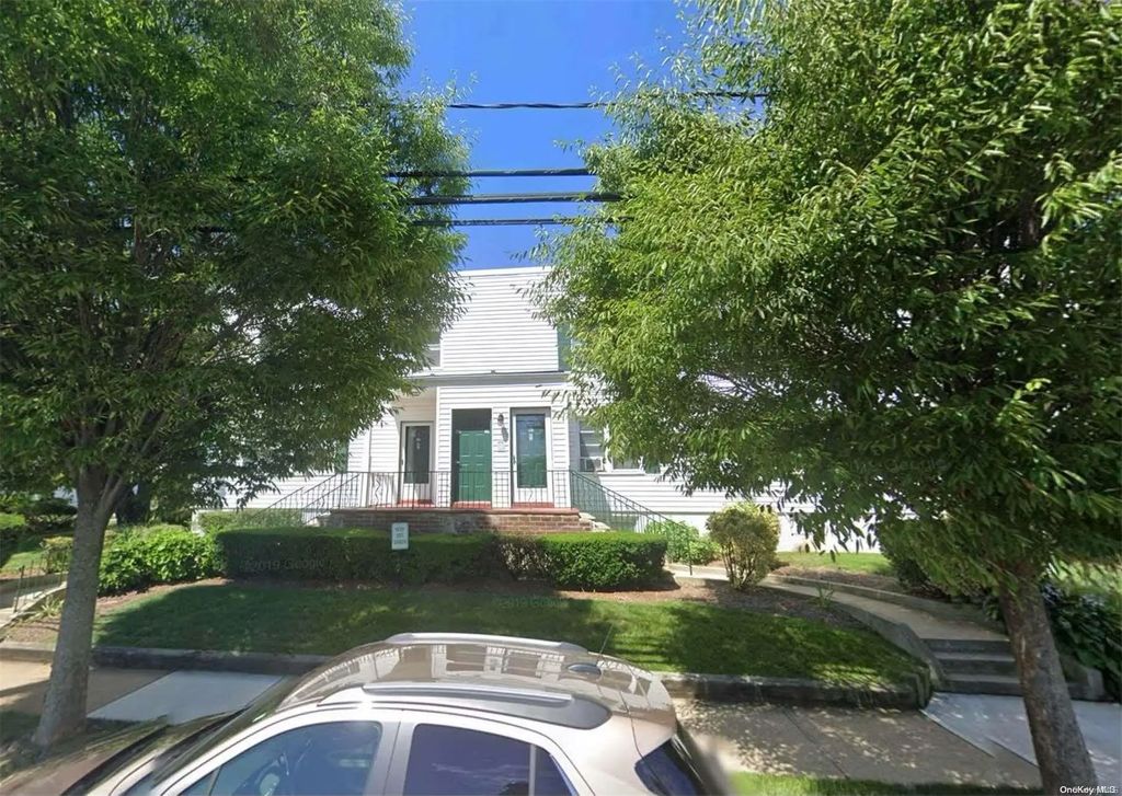 494 S Ocean Ave # 1h, Freeport