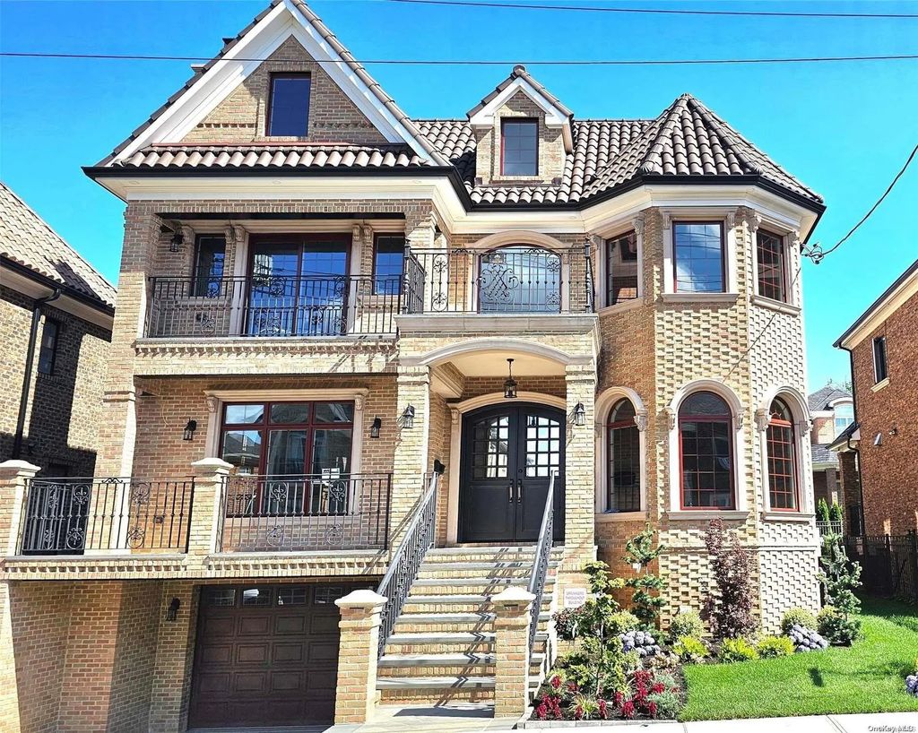150-26 Sullivan Drive, Whitestone