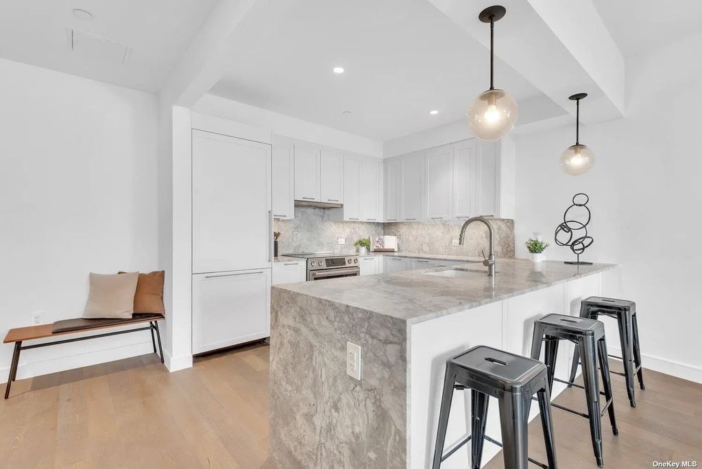 107-06 Queens Boulevard # 5g, Forest Hills