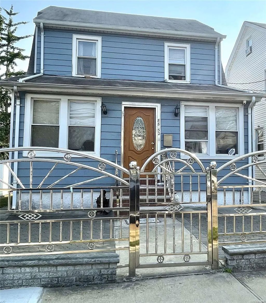 88-52 212th Street, Queens Village