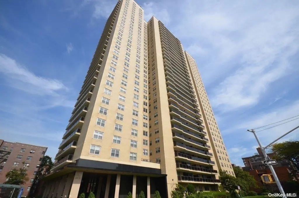 110-11 Queens Blvd. # 2h, Forest Hills