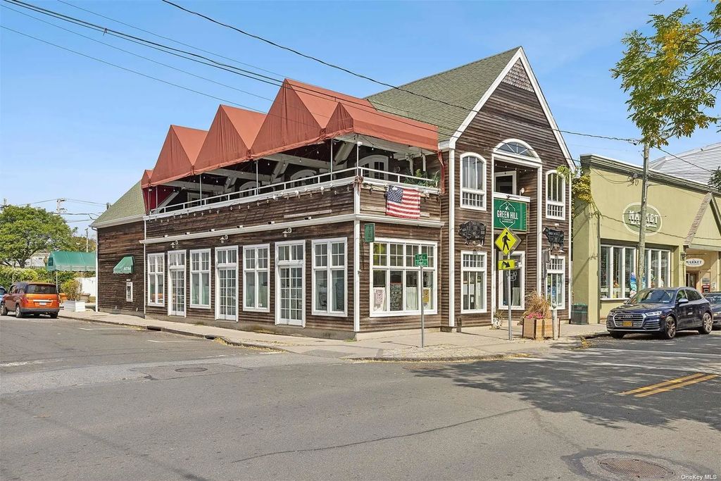 48 Front Street, Greenport