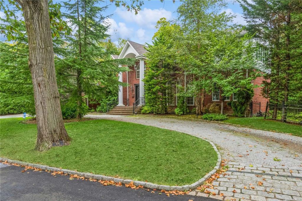 106 Willow Road, Woodsburgh